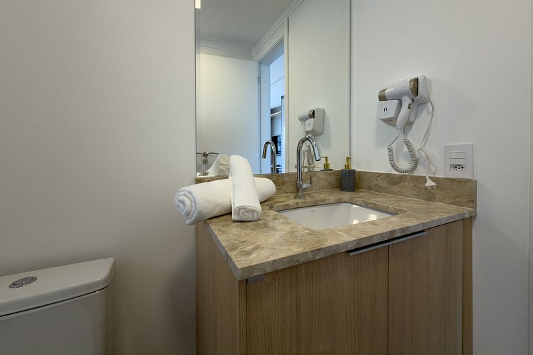 [GA 96] Apê com AR próx. Allianz e Hosp. Einstein