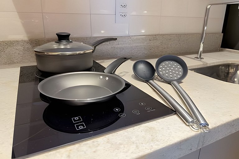 [GA 86] Apê com AR próx. Allianz e Hosp. Einstein